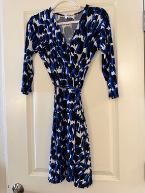 Leota Blue and Black Faux Wrap Long Sleeve Dress